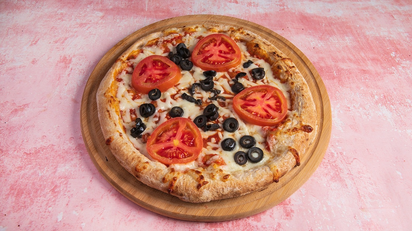 פיצה זוגית + 2 תוספות